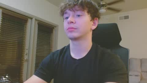 Snapshot of lustfullives chatting on February 2026 04:31:01 AM LustfulLives online show from February 2026 04:31:01 AM