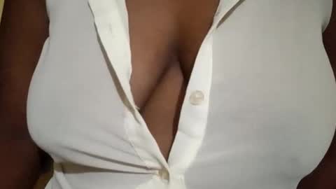 Nessy online show from October 2025 12:18:02 PM