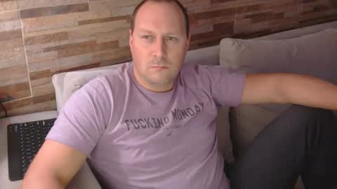 lustonfan online show from April 2026 02:10:01 AM
