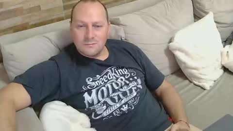 Snapshot of lustonfan chatting on May 2026 12:45:02 PM lustonfan online show from May 2026 12:45:02 PM