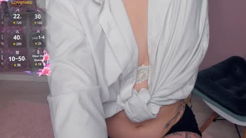 Snapshot of lusty_miss_di chatting on January 2025 10:29:02 AM Isabel online show from January 2025 10:29:02 AM