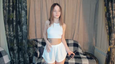 Snapshot of lusty_miss_di chatting on January 2025 07:24:01 PM Isabel online show from January 2025 07:24:01 PM