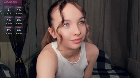 Snapshot of lusty_miss_di chatting on January 2025 10:19:01 PM Isabel online show from January 2025 10:19:01 PM