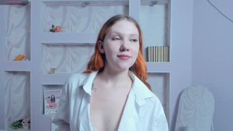 Snapshot of lusty_miss_di chatting on January 2025 07:28:01 AM Isabel online show from January 2025 07:28:01 AM