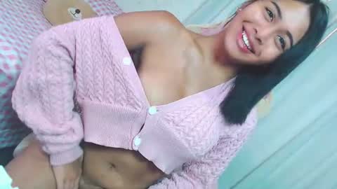 Snapshot of lustykeisha chatting on June 2026 12:09:02 AM KEISHA - DONT FORGET TO FOLLOW ME AND GIVE ME THUMBS UP 3 online show from June 2026 12:09:02 AM