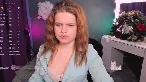 lusy_puff online show from January 2025 10:44:01 PM