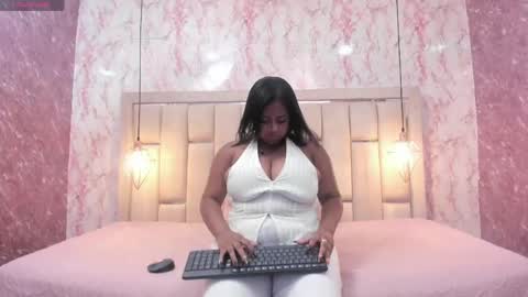 Luu  online show from April 2026 07:23:01 PM