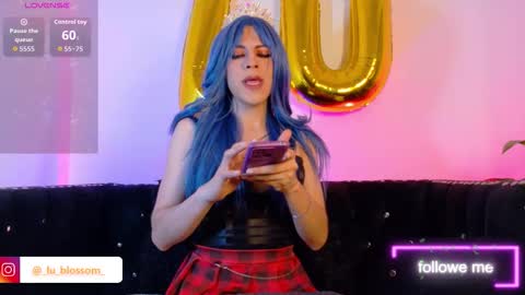 Snapshot of luu_blossom__ chatting on January 2026 06:57:02 PM Lu Blossom online show from January 2026 06:57:02 PM