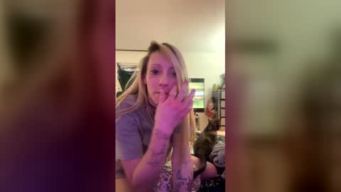 Hypnotic9786 online show from April 2026 11:46:02 PM