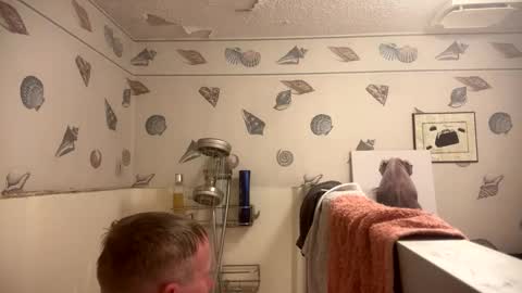 Snapshot of luveatinpussy8 chatting on April 2026 01:39:01 AM luveatinpussy8 online show from April 2026 01:39:01 AM