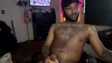 Snapshot of luverboibbc chatting on December 2024 11:13:02 PM luverboi online show from December 2024 11:13:02 PM