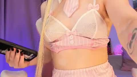 Luvienne Belle online show from June 2026 01:41:01 AM
