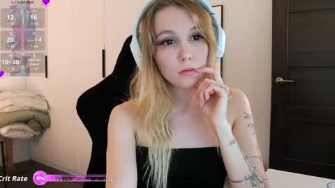 luvtosin663 online show from May 2026 06:46:01 PM