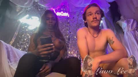 Snapshot of luvvlee chatting on September 2025 04:14:01 AM luvvlee online show from September 2025 04:14:01 AM