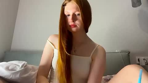 Snapshot of lux_angel chatting on April 2026 10:10:02 PM lux_angel online show from April 2026 10:10:02 PM