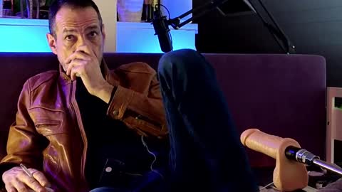 Im a   -  CAMGUY YOU  LIKE to FUCK online show from December 2024 09:25:02 PM