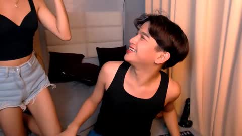 Snapshot of lux_white chatting on February 2025 01:47:02 AM queen lux online show from February 2025 01:47:02 AM