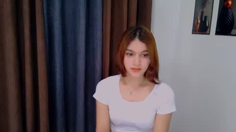 queen lux online show from June 2026 05:06:02 AM