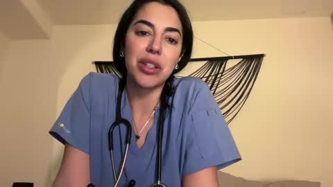 Snapshot of luxcher22 chatting on January 2025 03:38:01 AM luxcher22 online show from January 2025 03:38:01 AM