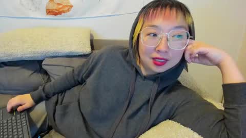 LuxGray online show from February 2025 04:14:01 AM