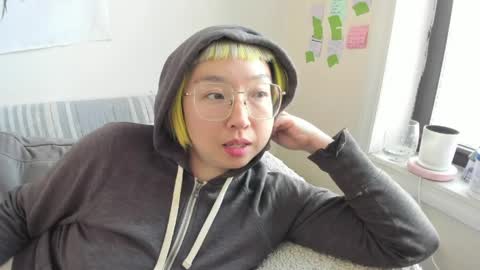 LuxGray online show from March 2026 08:32:01 PM