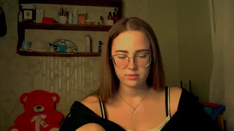 Katie online show from March 2026 09:21:02 PM