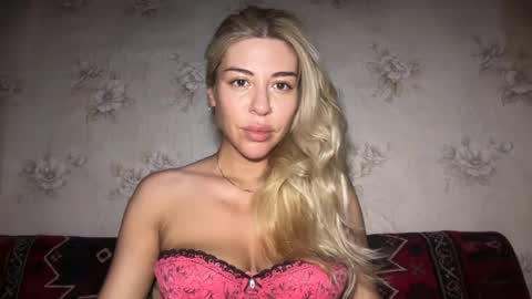 LuxSonyaStar online show from August 2026 08:33:01 PM