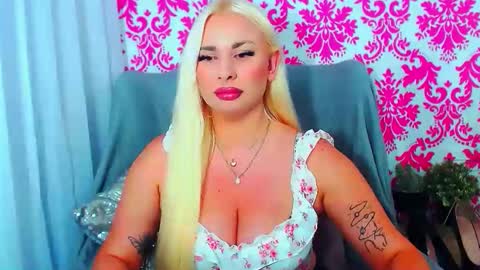 Luxuriaa online show from September 2025 07:24:02 PM