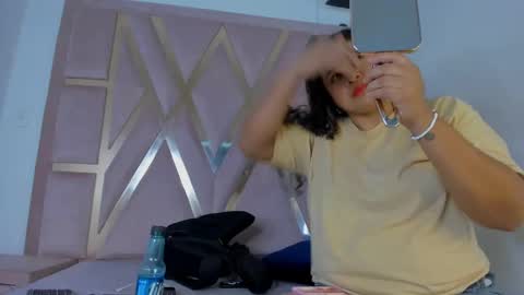 luzenaasm online show from October 2025 03:43:01 AM