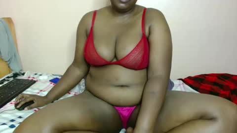 luzremi online show from May 2026 01:56:01 AM