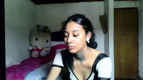 lyam_ebony online show from April 2026 07:00:01 PM