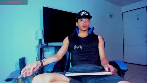 Lyam online show from May 2026 08:00:01 AM