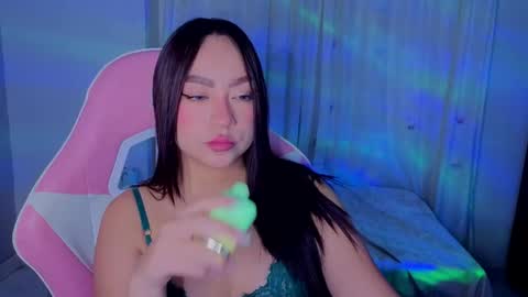 Snapshot of lyavalmont chatting on May 2026 01:57:02 AM lyavalmont online show from May 2026 01:57:02 AM