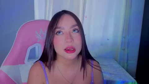 Snapshot of lyavalmont chatting on June 2026 09:20:01 PM lyavalmont online show from June 2026 09:20:01 PM