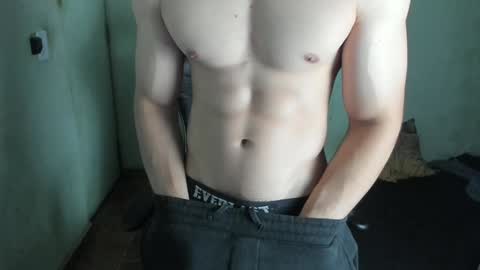 Snapshot of lyg7 chatting on January 2025 12:17:01 AM Gothdaddy online show from January 2025 12:17:01 AM