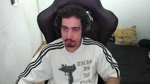 Snapshot of lyg7 chatting on February 2025 03:31:02 AM Gothdaddy online show from February 2025 03:31:02 AM