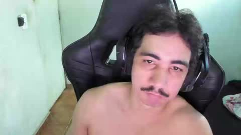 Snapshot of lyg7 chatting on February 2025 05:17:02 PM Gothdaddy online show from February 2025 05:17:02 PM