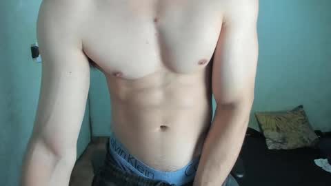 Snapshot of lyg7 chatting on February 2025 05:31:01 AM Gothdaddy online show from February 2025 05:31:01 AM