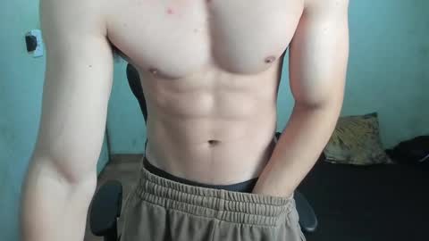 Snapshot of lyg7 chatting on March 2025 12:12:01 PM Gothdaddy online show from March 2025 12:12:01 PM