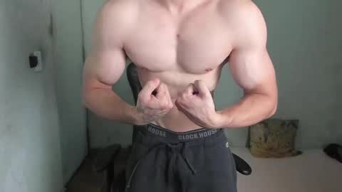 Snapshot of lyg7 chatting on September 2025 10:08:01 AM Gothdaddy online show from September 2025 10:08:01 AM