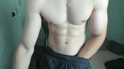 Snapshot of lyg7 chatting on October 2025 04:35:02 AM Gothdaddy online show from October 2025 04:35:02 AM