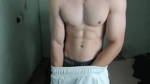 Snapshot of lyg7 chatting on October 2025 06:17:01 AM Gothdaddy online show from October 2025 06:17:01 AM