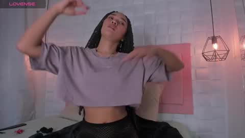 Snapshot of lyhana_lee chatting on January 2025 12:02:02 PM Lyhana Lee online show from January 2025 12:02:02 PM