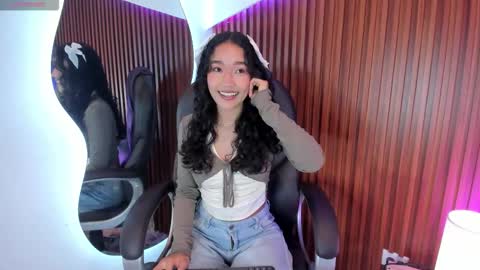 Snapshot of lyhana_lee chatting on September 2025 12:32:02 PM Lyhana Lee online show from September 2025 12:32:02 PM