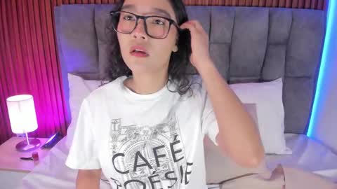 Snapshot of lyhana_lee chatting on October 2025 11:51:02 AM Lyhana Lee online show from October 2025 11:51:02 AM