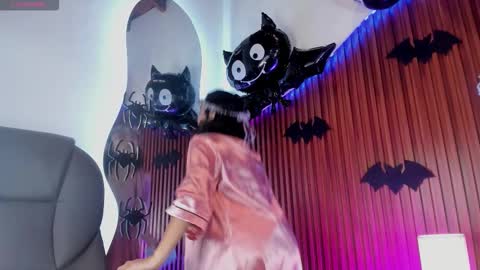 Snapshot of lyhana_lee chatting on October 2025 08:10:01 PM Lyhana Lee online show from October 2025 08:10:01 PM