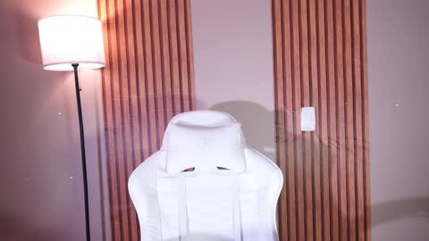 Snapshot of lyhana_lee chatting on January 2026 01:13:01 PM Lyhana Lee online show from January 2026 01:13:01 PM