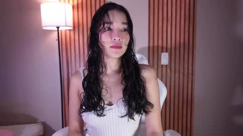 Snapshot of lyhana_lee chatting on January 2026 01:38:01 PM Lyhana Lee online show from January 2026 01:38:01 PM