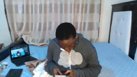 lyiajee online show from October 2025 07:41:01 AM