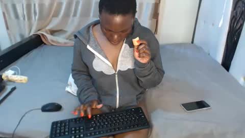 lyiajee online show from October 2025 07:31:02 AM